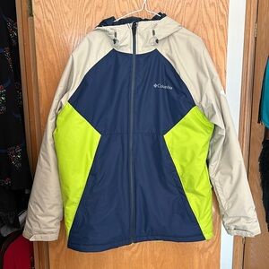 Men’s  Omni-Tech Color Block Columbia Hooded Coast. Size large